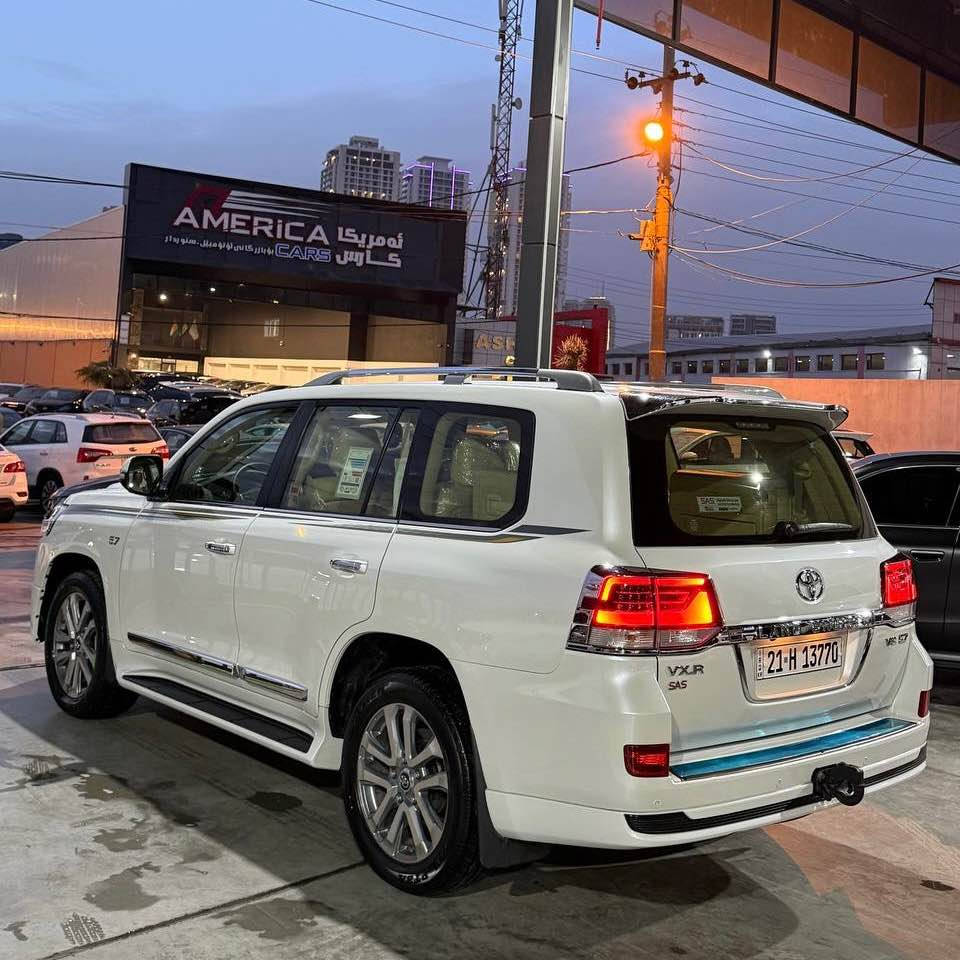 VXR_ 2016 _ 115000km

‎🔷سياره بل باکیت
‎ماشيه _115000 الف كيلو

ملاحظة / بدون مراوس فقط بیع نقدا …

‎🔷تويتا لاندكروز موديل 2016 مواصفات VXR
‎سياره زيرو شريكه جیهان فول موصفات
‎سياره مكفول كفاله عامه من كلشي
‎حتا دعاميات شرت 
‎بدون صبغ + بدون بارد + بدون شخوط
‎بدون تكحيل + بدون رصعه _ رمل مابيها

‎🔷محرك كير بشرط مامفتوح
‎سنويه كلشي جديد مدفوع 2028

‎🔷فول فول المواصفات  
‎بصمه + تشغیل عن بعد + الانزلاق +كشن جلد + كاميرا
‎  شاشات ايباد بيلادي + 3 شاشات
‎ثلاجه + زينون+ گيج ليزر +الفتحه 
‎+هواء مزدوج + نيظام ايكو سبورت +
‎کشنات ٢ كهرباء _ ٣ دگم 

‎نفسي اليوم / تحويل وكاله حاظر
‎مكان /داخل سليمانيه
📲***********
‎💸سعر /490 ورقە و مجال بسیط السليمانية, العراق
