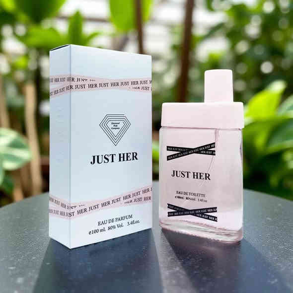 تشكيلة عطور جديد 
حجم 100مل
سعر درزن 24الف
للحجز واتساب *********** 📞
