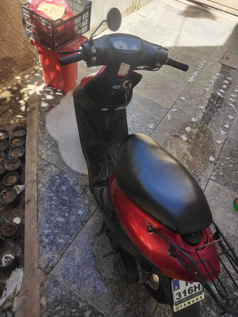 سلام عليكم لبيع  دراجه يوماها مكفوله مامفتوحه لون ماروني دراجه كل نقص مابيه تاير جديد أصلي شادله زنون أصلي جاهز أوراق تجي تفحص وتشغل وتشوف بعينك مكاني ميسان رايده 500وبيه مجال ان شاءالله☎️ ***********
*********** عمارة, ميسان
