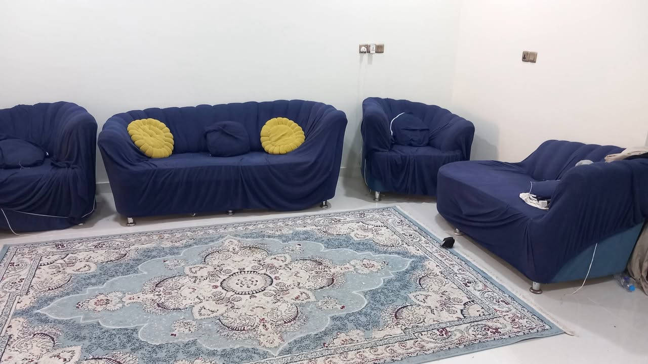 غراض للبيع ثلاجه شرط الفحص +قنفات +معرض تلفزيون +طباخ+طبله +ميز تلفزيون +سبلت طن ونص بيع مستعجل سعر مناسب جدا للإستفسار ***********
***********
