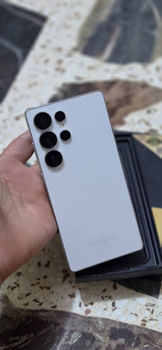 S25 Ultra ذاكره 256 رام 12جهاز مكفول من كلشي كامل ملحقات شرق اوسط دبل خط  نضافه جهاز  ١٠٠% الون لابيض
للبيع السعر مليون ١٦٥ الف مكاني بغداد مدينه 
السعر ١١٦٥ للتصال ***********
ملاحضه فقط بيع لا يوجد توصيل
S25 Ultra ذاكره 256 رام 12جهاز مكفول من كلشي كامل ملحقات شرق اوسط دبل خط  نضافه جهاز  ١٠٠% الون لابيض
