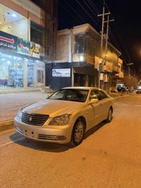 ٢٠٠٥ • ١٨٢٠٠٠ كم • فتحة سقف