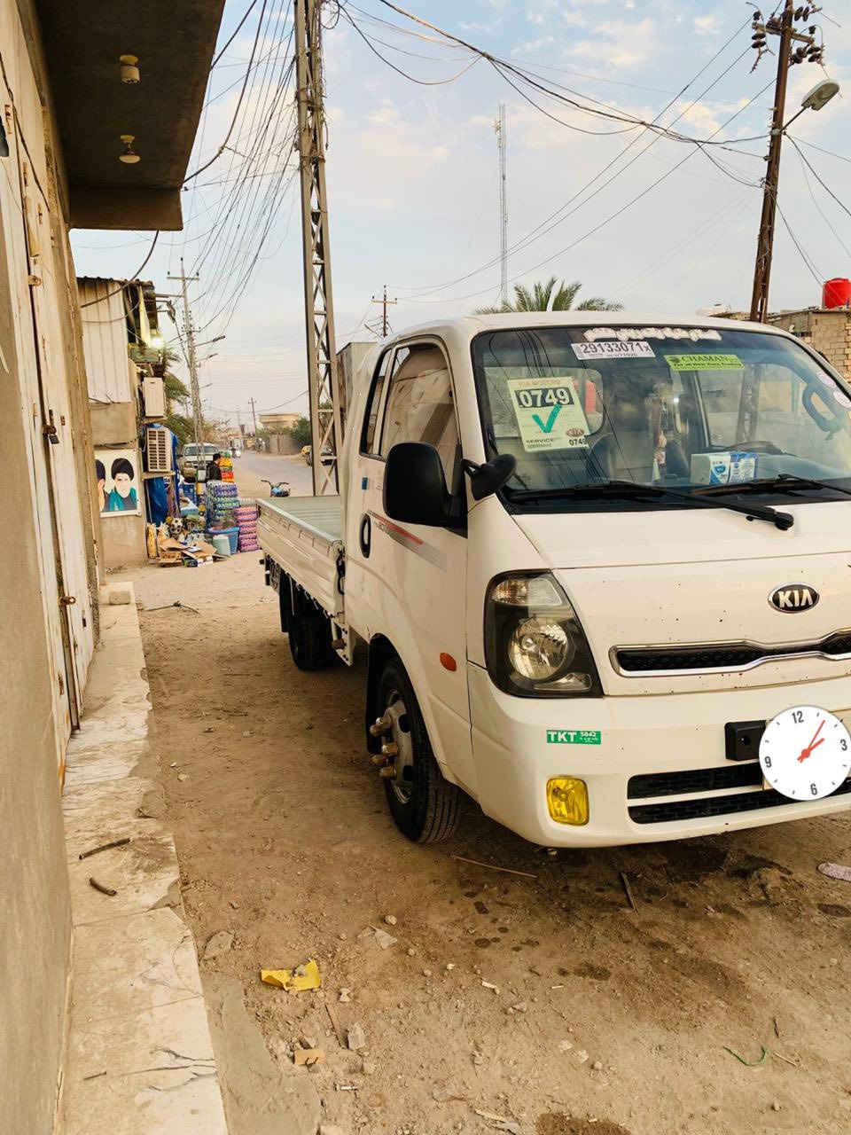 سلام عليكم بنكو فحل ادوات موديل 2012 محدثه2018 مسكر سبلاين تخم تاير جديد حداديه جديده توه مسويه لايت زنون شاشه سياره متعوب عليه جاهزه ربع ماتخسر عليه موقع السياره بصره السعر 72 بيه مجال 0771 815 1387
