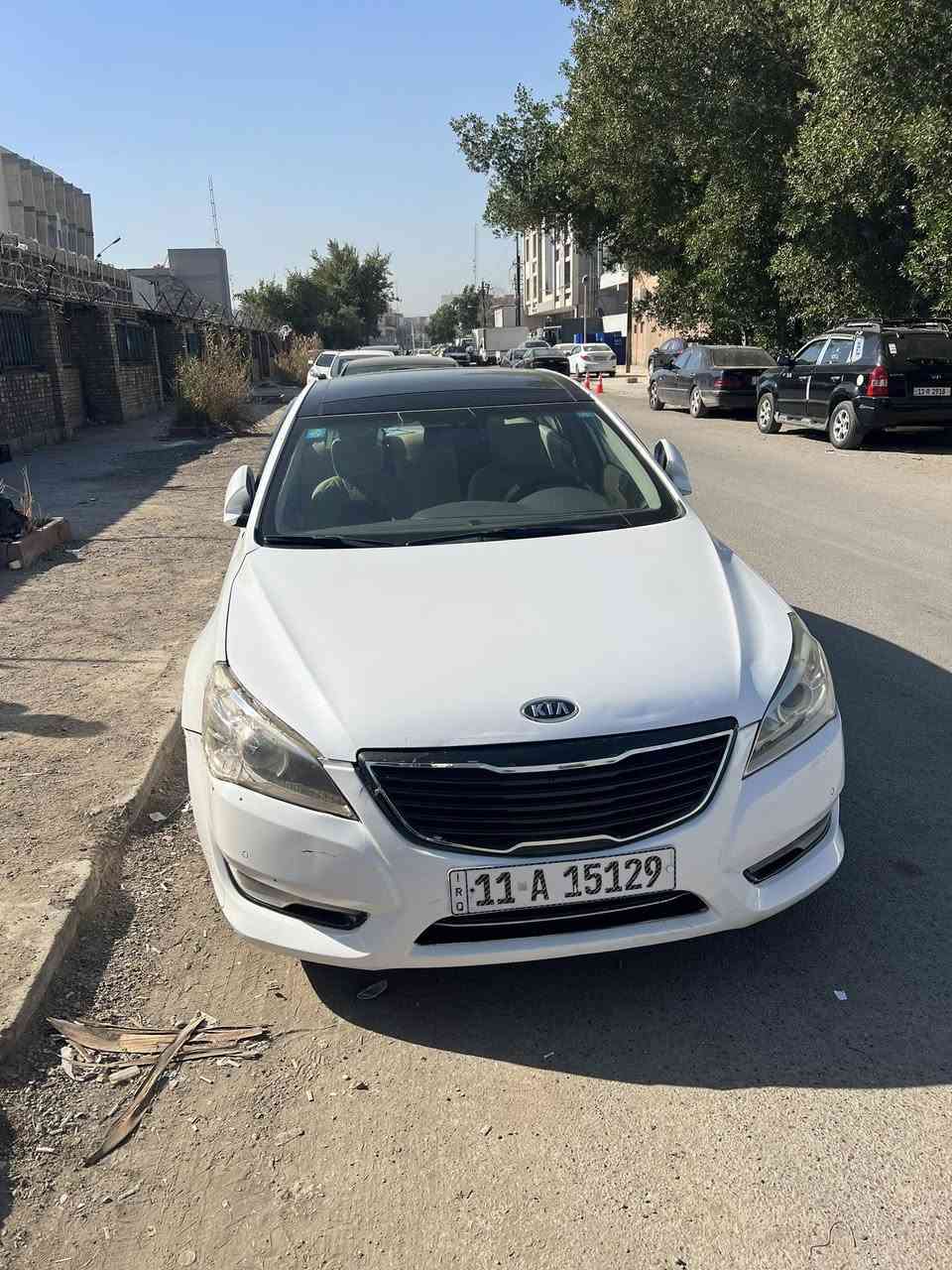 السلام عليكم كاتنزا 2011
خليجي فول مواصفات حادث جاملغين  نضيفة عوزهة ملاحضات 
سعر  115 بيهة مجال 
العنوان : بغداد الغدير 
***********
