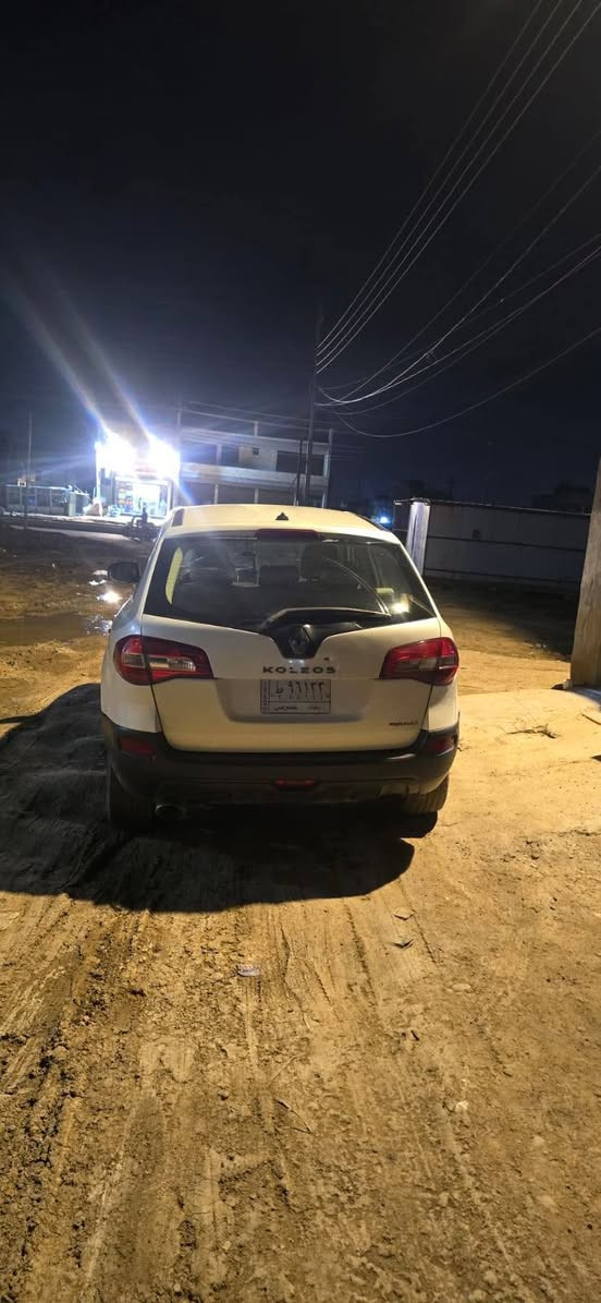 للبيع رينو كوليوس 2009 محرك كير جدد تدفأة تبريد صدر امامي جديد تخم تاير جديد كهربائيات كلها شغالة عدا الجامة بصف السايق غرفتها حلوة سيارة جاهزة رقم بغداد ومكانها بغداد تحويل مباشر. السعر 70 ( مكلف بالنشر  ) للاتصال *********** .
