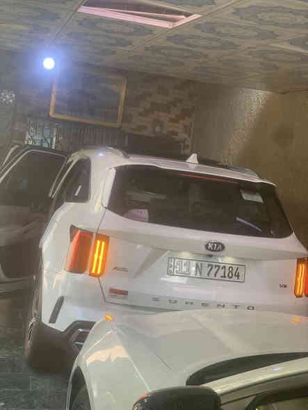 السلام عليكم للبيع سورنتو4x) 2021) فول VIP 1/1 للاخير
ماشية 92
السيارة

المواصفات:
بصمه تشغيل وابواب
5 كامرات
شفتات ستيرن
الوان الداخل متغيره
كَير ماوس كرستال
فور ويل 4X
بانوراما
5 كاميرات
محرك 6 سلندر 3500cc
سبعة راكب
شغيل عن بعد
هندبريك بصمة كهرباء
حساسات امامي خلفي
كشنات جلد
كشنات كهرباء
كشنات الامامية تدفئة تبريد
صندوق كهرباء
لايت 4 عدسات
جي بي اس
اريل نفكيشن
ثلاث قطع تبريد
شاشة كبيرة متصلة
شاحن وايرليس
بردات
وباقي المواصفات معروفة
السعر 275 وبيه مجال
مكان السياره البياع تقاطع درويش
مامتواجد عل نت تصل وسهله ***********
