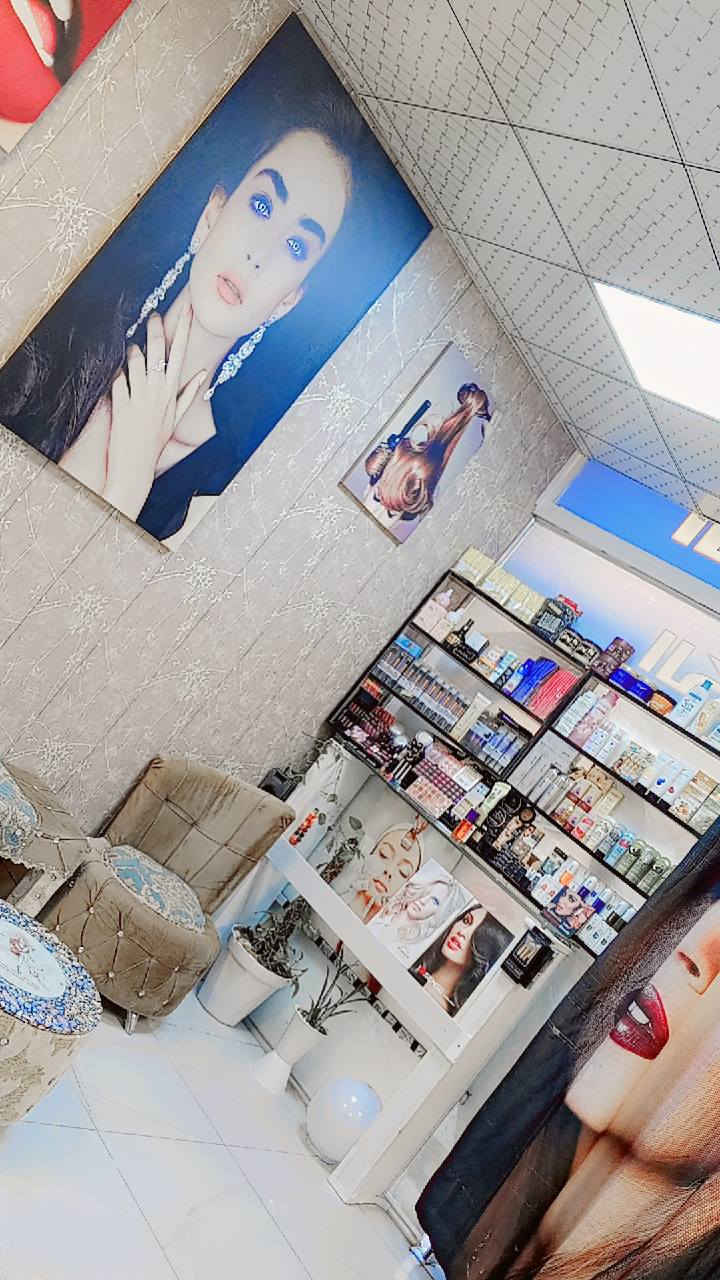 السلام عليكم حلاقه لبيع مستعجله ع بيعته والشراي مختلف وياه بسعر الاستفسار ع وتساب ***********
