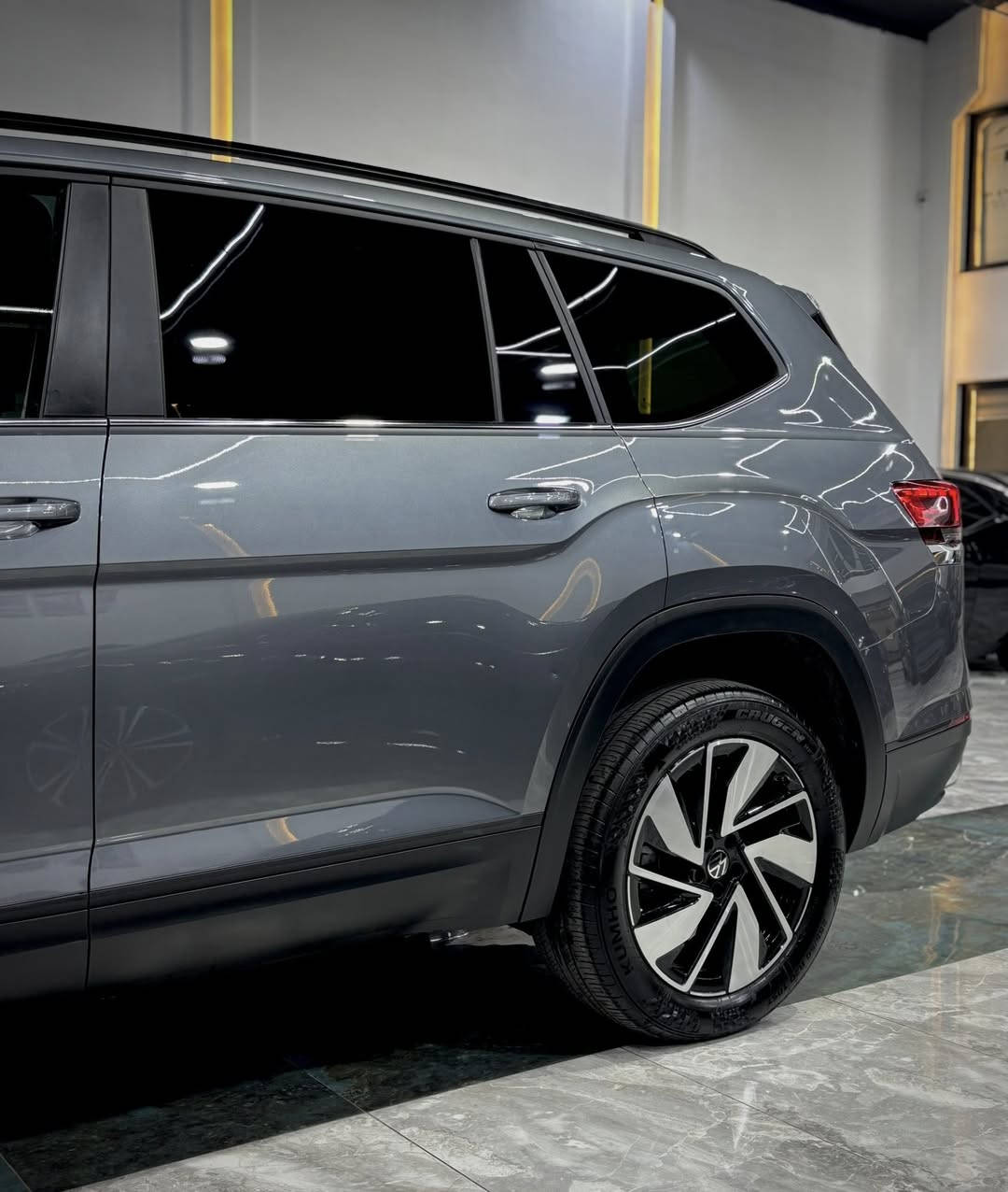 فولگس  واگن اطلس  موصفات Se
7 راكب  موديل  2025
ماشي  22000mi سياره  4x4 دبل  اكسل 
سياره  بس قطع واحد  صبغ  بدون  دواخل 
عنوان اربيل  
***********
سعر 275$
