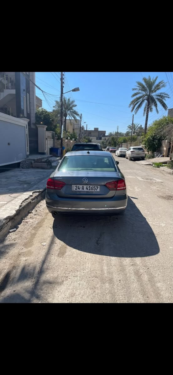 السلام وعليكم
باسات ٢٠١٦ خليجي 
مكينه ٢٥٠٠ (٥سلندر)
بيهه صبغ مكانات 
مكان السياره /بغداد
الرقم ***********
