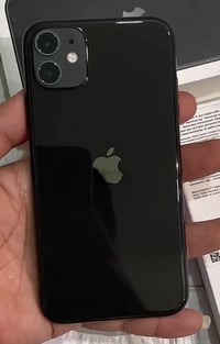 إيفون 11 برو للبيع سعره 200 الف  ذاكره ١٢٨ مبدل شاشه اصليه وكامره خلفي...