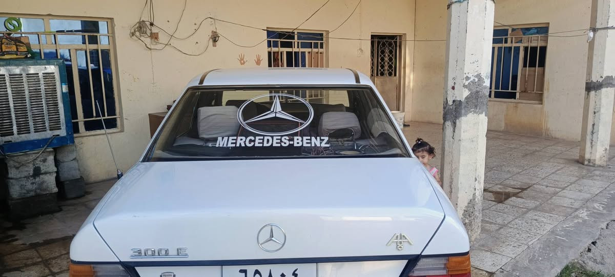 سلام عليكم مارسيدس دب موديل 92رقم سليمانيه شرط التحويل محرك وكير بطه 3000 سياره تبريد تخم تاير فتحه  سياره مال جناي مامتعوبه السعر 72وبيهه مجال العنوان ديالى المقداديه ***********
