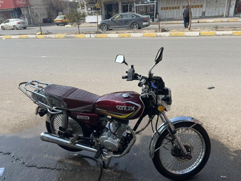 موديل 23 كل ع بلادي بدون اي نقصل عنواني كركوك سعره 660 وبيها مجال بسيط ***********
