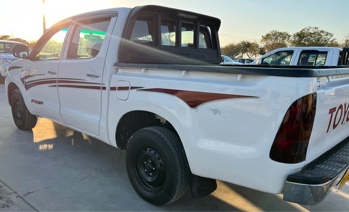 للبيع تويوتاهايلوكس موديل 2006سعودي شاصي 19رةقمةسليمانية بشرط تحويل بي سونةر سعرة 125$مكان كلار *********** كالار, السليمانية
