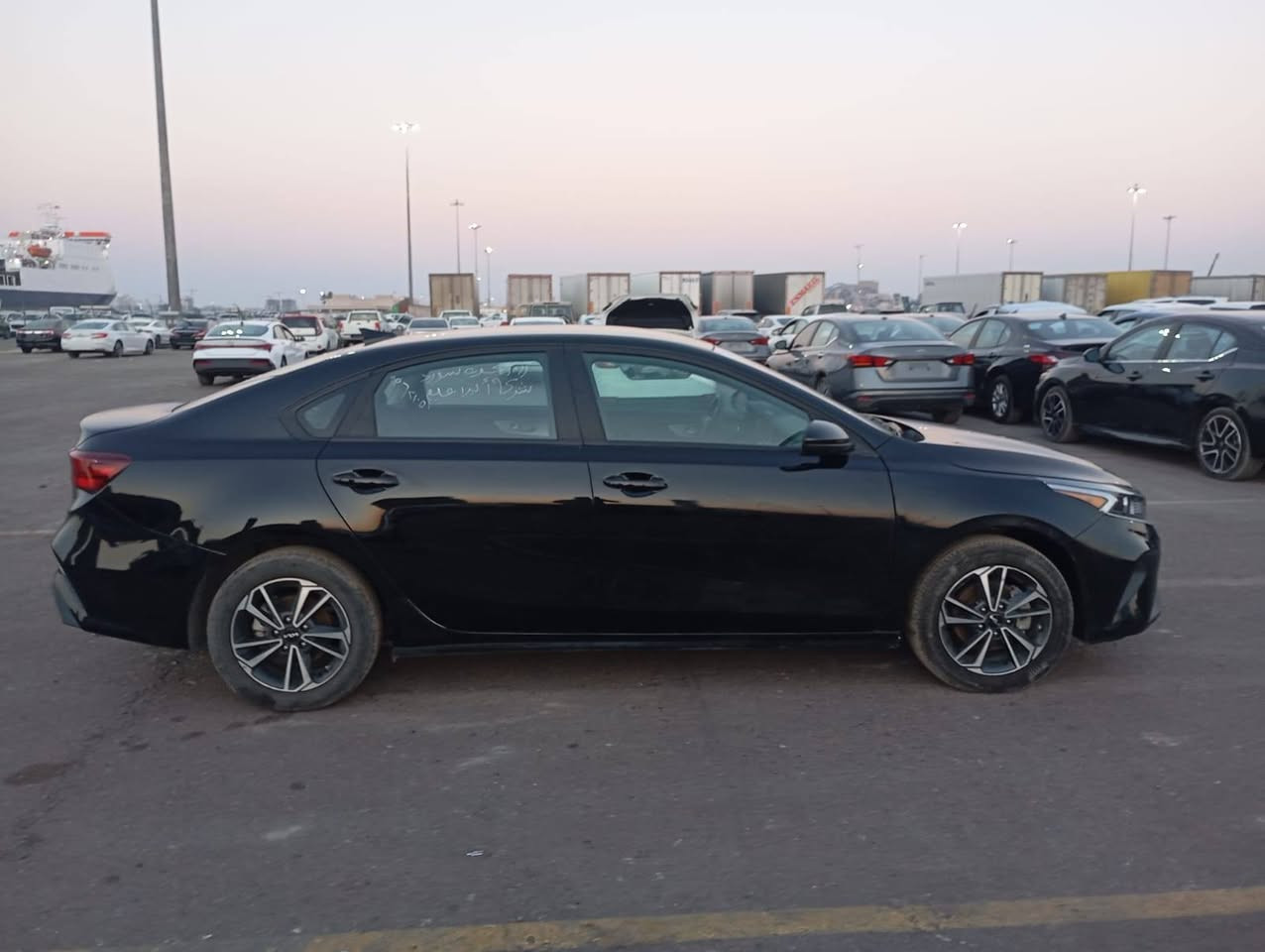 كيافورتي 2024. بونيد ربع جملغ  صبغ بدون دواخل والشانصي ايرباك بس ستيرن طاك 

مواصفات نص فول 

سعر 128 

*********** دهوك, العراق
