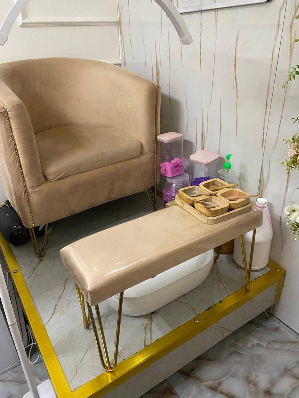 السلام عليكم ميز بدكير مستخدم قليل للبيع


**إذا كنت صاحب هذا الإعلان وتريد حذفه لأي سبب، رجاءا أرسل رسالة إلى الدعم الفني**