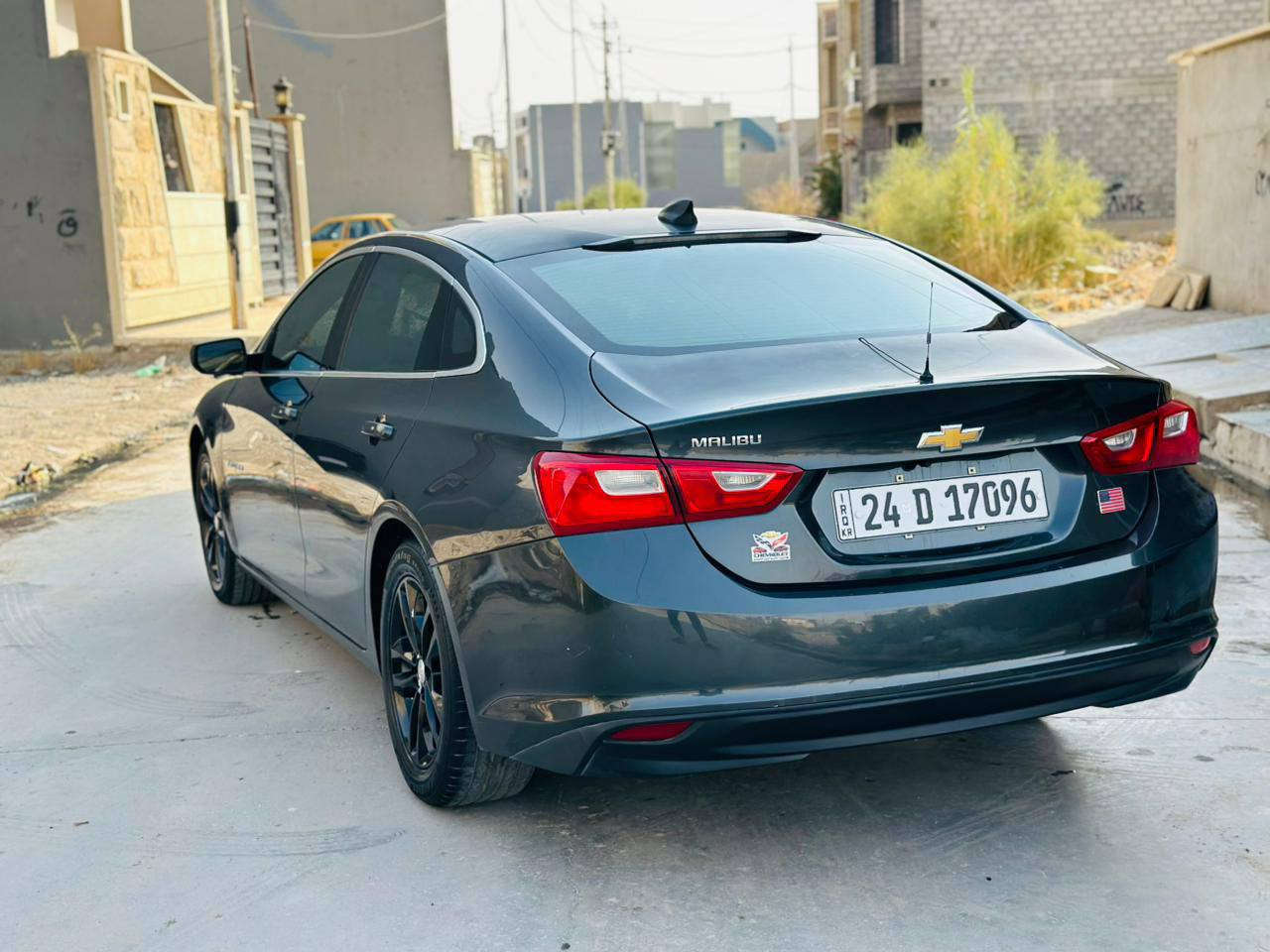 السلام عليكم
شوفرليت ماليبو 2017lt
رقم دهوك24 مسطره 
محرك وكير بشرط 
ضرر جاملغ وباب عكس السايق بجم كبس بيها ملاحظات بسيطه 
سياره نظيفه وممشاها قليل  
السعر90$ وبيها مجال قليل 
عنوان الموصل حي الوحده قرب مستشفى السلام 
للتواصل 
*********** واتس اب
***********

