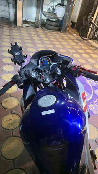 سلام عليكم 
دراجة cbr 250 r
رمبه نازله من بيت طارش
كير ومكينه مكفول
حماوه مكفوله متعبر النص
عنوان /مدينه الصدر 
سعر 15$بيه مجال 
هاتف /***********
