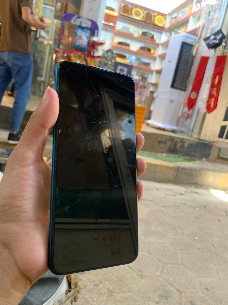 يا الله
جهاز انفنكس هوت 10
ذاكره // 64 
جهاز شغال كله بس شاشه مفطره  نفس ماواضح ما مأثره عل لمس خلاص
السعر 55وبي مجال
مكاني رمادي التأميم
***********

