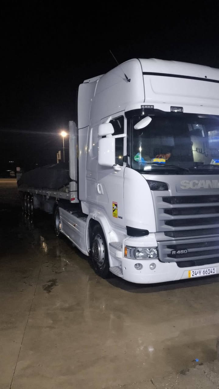 سكانيه للبيع موديل 2016 ترقيم جديد مكينه 450 سوبر عادي تخم تاير فول مواصفات كامره حساس رادار رقم دهوك بسمي عربانه شاصي 16 دنكير 16 مكان السياره بابل المسيب ***********
