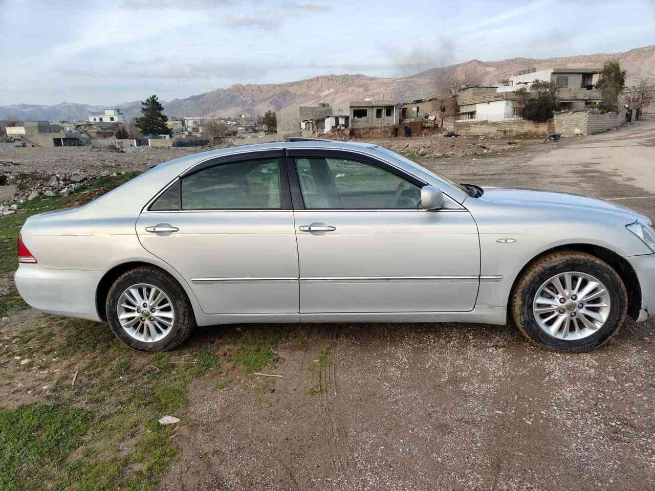 سەرەتابەناوی خودای گەورە
شاهینە بڕاوە گێڕومەکینە182گەورەبەگەورە
2دووگمە ناوزەرد 
سڵاید 
تەبرید ساردوگەرم بەشەرت 
گێڕومەکینەو کارەبایو تەقەوڕەقەی بەشەرت 
سەقفو دەعمو لێدراوکەڤەرگۆڕاو داروبەردی بەشەرت 
چوارتایەی لۆکی بۆبەسراوە سەیارەی ماڵانە هی مەعرەزنیە
بۆچاڵوشوختو قوپاویو مەسرەف مەگەڕێ یەک دینارمەسرەفی نیە شوێن دەربەندیخان نرخ 49گڵاو مەجال 
***********
