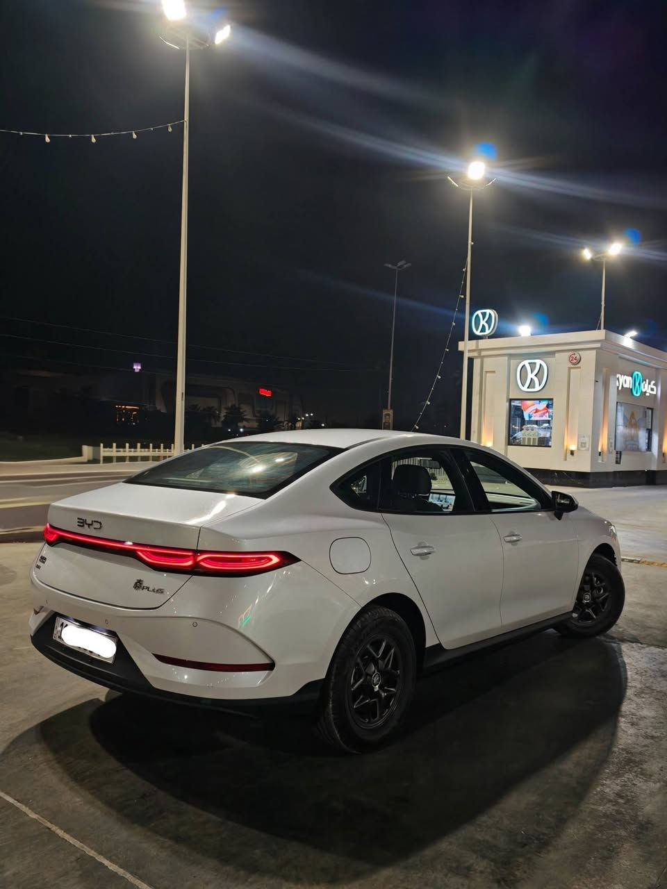 السلام عليكم
بي واي دي چن بلس BYD Qin plus
للبيع نقداً فقط .. موديل 25
ماشيه الفين EV والفين HEV يعني زيروو
مواصفاتها معروفة
مرقم انكليزي بغداد بأسمي تحويل ثاني يوم
بيها ضربة خفيفة مال تكتك بالباب الورة السايق راجعة بارد نفسها
غراض كاملات بصمه كارت كاعيات حوضيه شاحنة اصلية شركة
السعر 18,900 دينار وبيه مجال قلييييل حگ الجية
مكاني بغداد مدينة الصدر قطاع 5
للاستفسار اكثر *********** بي واتساب
ما متواجد ع الفيس
