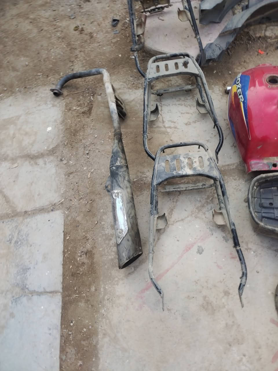 سلام عليكم شباب غراض بوكسر مستخدمه بلادي دراج بوكسر هندي اصلي مدينت الصدر الرقم
***********
