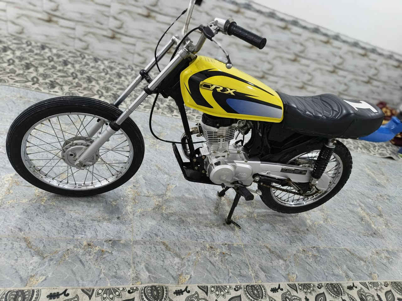 سلام عليكم دراجه تعميره جديدة سيجي
ما مفتوح بيها برغي كلك ٦٥٠وبيها مجال قليل***********
