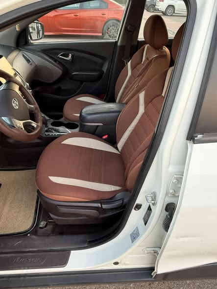 سلام عليكم عندي هونداي توكسان خليجي موديل 2013 فول محرك 2000 دوش محرك كير مكفولات السيارة مكفوله من الصبغ والبارد والتبديل بيه سونار مرفق بل صور بيه رقم مميز  6867 بغداد ابسمي السعر السيارة ويه رقم  165 بيه مجال بسيط مكان بغداد حي العدل بيه سونار مرفق بل صور ***********
