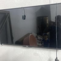 السلام عَليــكُم شاشه سوني حجم ٣٢  شاشة سونك حجم ٤٢   تخم قنفات ٧ قطع ...