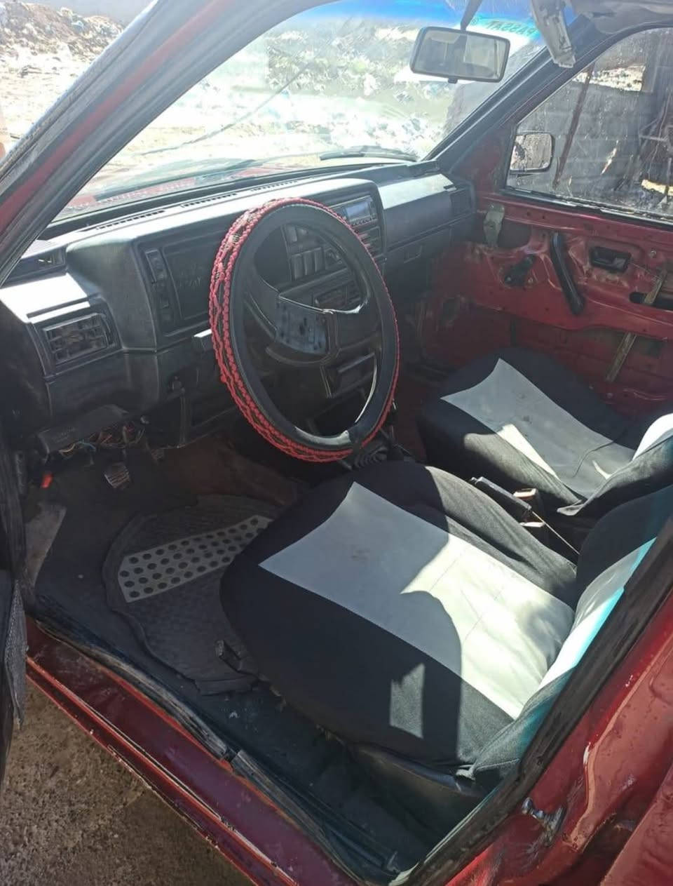 السلام عليكم سياره كولف موديل 1991 مكينه بيه تبخير كير شرط رقم أخضر شرط التحويل السعر 17وبيه مجل ***********
