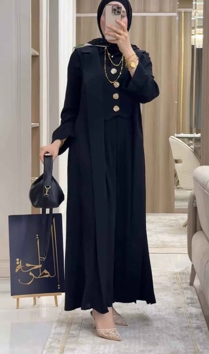 طقم الفخامه والأناقة 😍
طقم متكون من (كيلوت/قميص/ييلك مع جاكيت متصل)
قماش دابل ايطالي الأصلي والقميص دبي
قياسات 38,40,42,44,46,48 
السعر 53  الف
توصيل5 الاف بغداد بغداد, العراق


**إذا كنت صاحب هذا الإعلان وتريد حذفه لأي سبب، رجاءا أرسل رسالة إلى الدعم الفني**