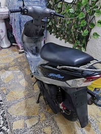 ماكس منغولي. دراجه نضيفه 90/100 السعر 650 أو بي مجال بسيط حك الجيه  مك...