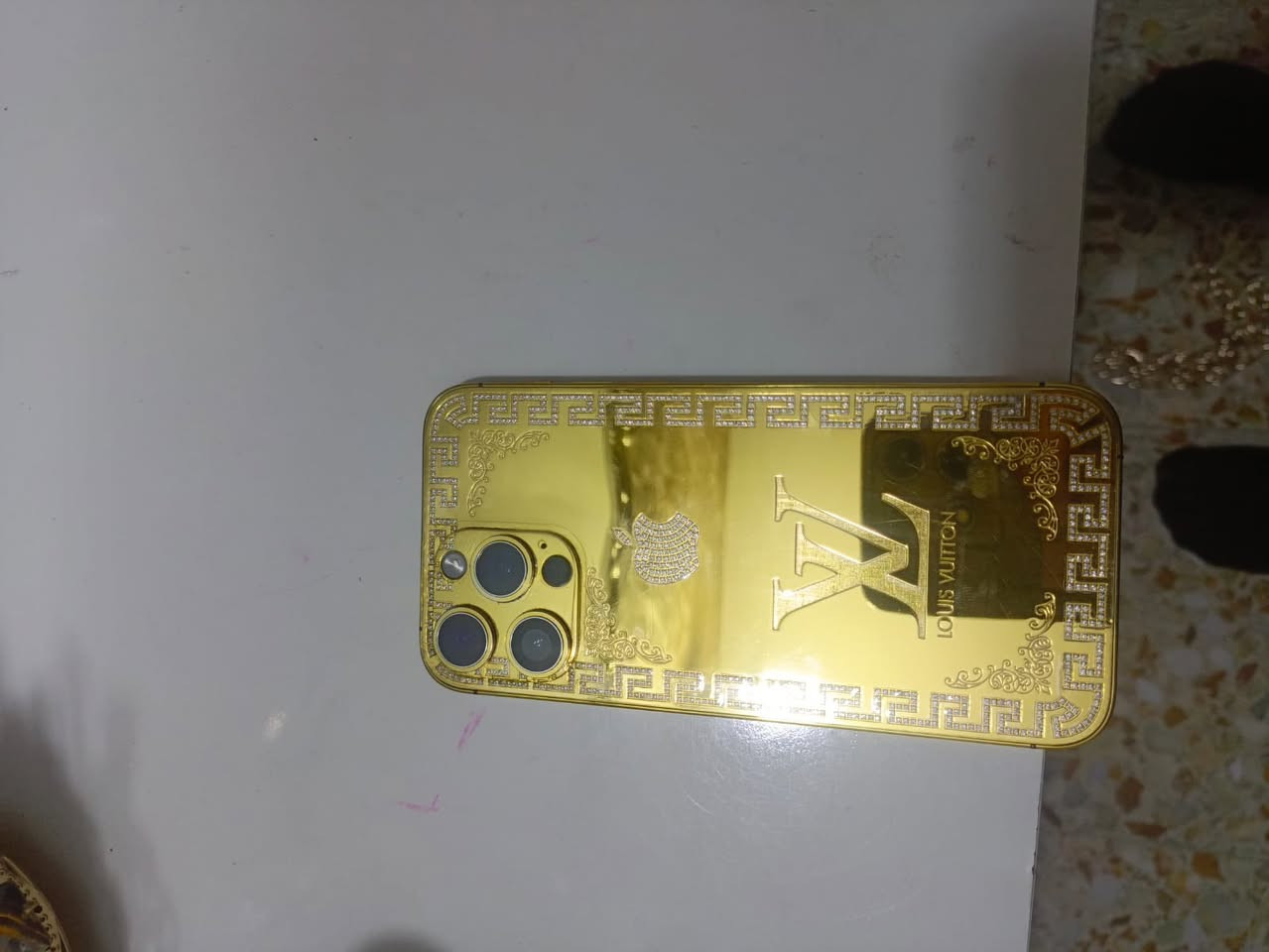 14 برو ماكس … مطلي ذهب 24kT شاشة بيها خط كارتونة وغراض كامل مكاني جادرية السعر 800 الف تواصل خاص


**إذا كنت صاحب هذا الإعلان وتريد حذفه لأي سبب، رجاءا أرسل رسالة إلى الدعم الفني**