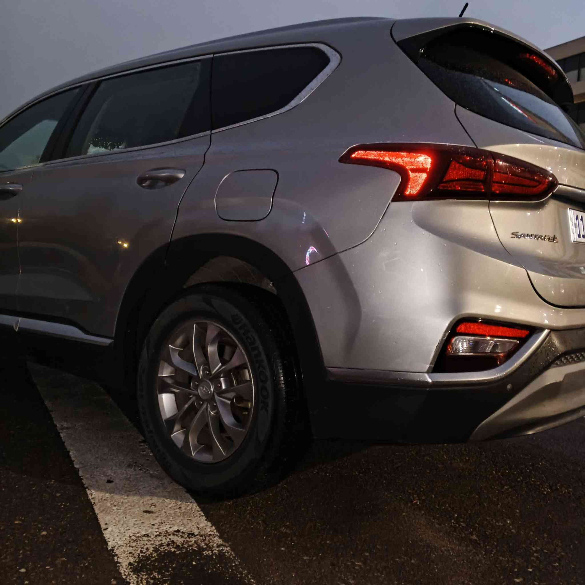 سنتافي 2020 جديدة
قطعه وحدة صبغ لا تبديل ولادواخل ولاتصليح اي شي
 وارد امريكي
صورة الحادث مرفقة
السعر 205 وبيهه مجال شي بصيط
***********
ماشية 60000 ميل 
محرك 4
دفع رباعي فور ويل
Htrac
سايد بريك دكمة
تحديد مسار
مثبت سرعة
تنبيه الخروج عن  المسار
أوضاع قيادة متعددة
نظام ABS
نظام مراقبة ضغط الإطارات TPMS
شاشة كبيرة
تبريد قطعتين
منافذ USB
لايت LED
التوقف الذاتي
• هاند بريك بصمة
 Auto Hold  أوتو هولد

• نظام مانع الانزلاق

• نظام نزول المنحدرات.

• نظام اطفاء المحرك (A) ذاتيا في الازدحامات لتوفير الوقود

• حساسات ضغط الاطارات_
كامرة خلفية

-مثبت السرعة Cruise وميزة التباعد عن المركبا
بيع نقدي فقط بدون مرارس
