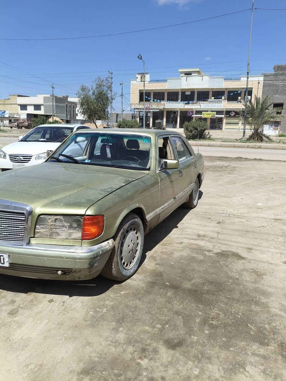 السلام عليكم مارسدس جامبو موديل 82 مكينه وكير بطه رقم نكليزي باسمي سنويه وهزه جديده  سياره جاهزه السعر 38 مكانها بغداد التاجي ***********
