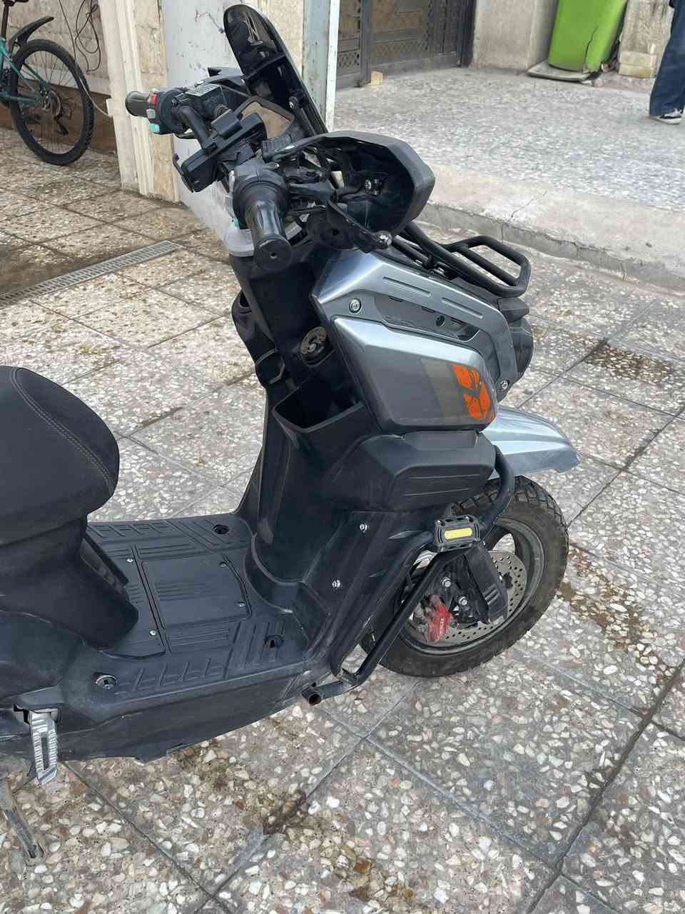 دراجة يباشي 2025
بطارية ليثيوم 30 أمبير قوية
4 سرعات
نظام R رجوع للخلف
سماعات بلوتوث + ربط اتصال
تشغيل بنظام كارت / سويتش
استخدام نظيف جداً وحالة ممتازة

سعر الجديد 1750,000
المطلوب: مليون و100 قابل للتفاوض البسيط للجادين
*********** واتساب 
 *********** اتصال 

اللي يدور دراجة عملية ومواصفات كاملة بسعر أقل من السوق — يتواصل خاص
