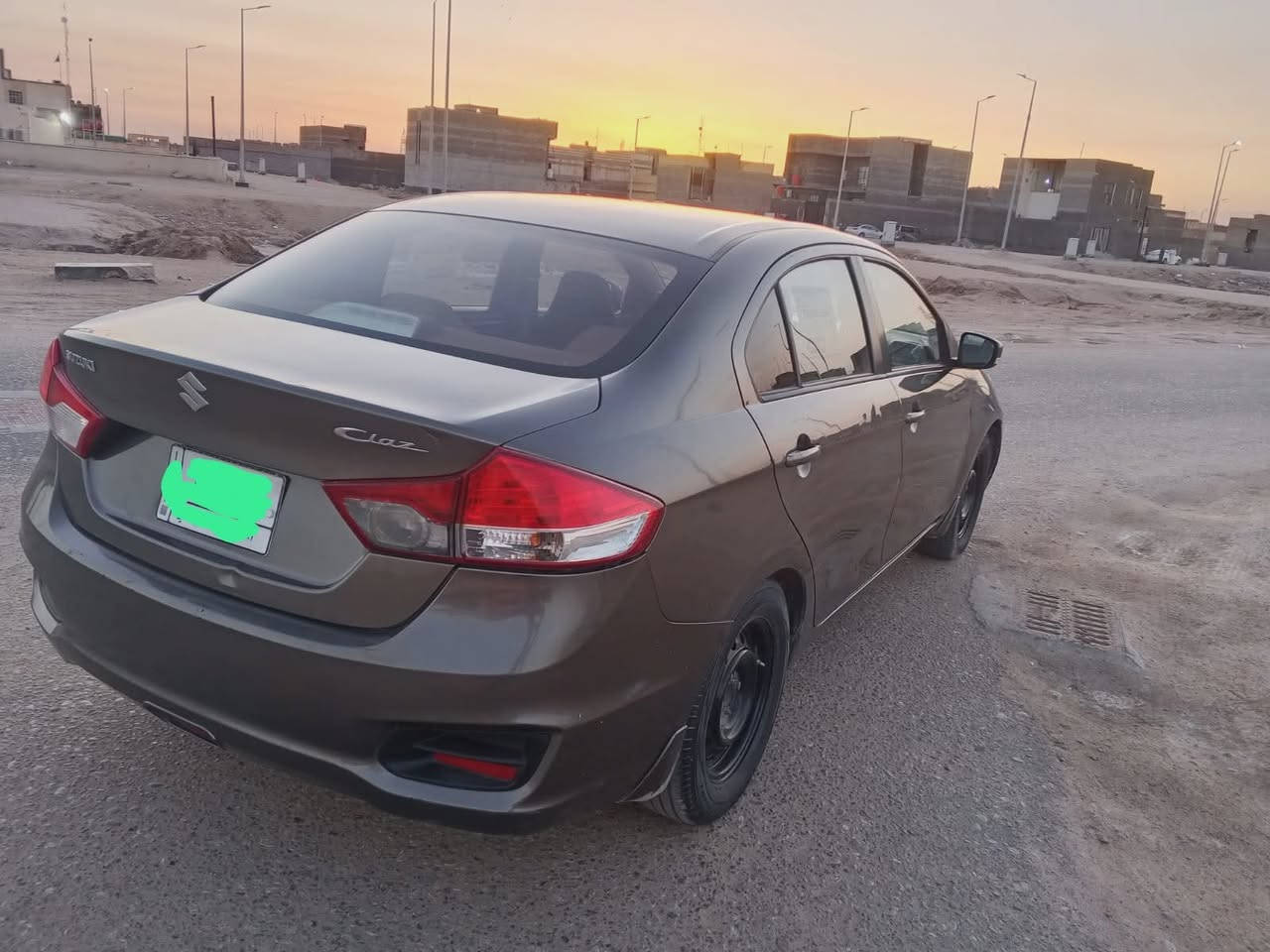 سلام عليكم سازوكي مديل 19 بدون راعي ابيع ادوات ادوات سياره جاهز من كلشي مكينه كير حداديه تايرات سياره خير من الله ماشيه 70الف مكاني بصره سعره 55وبيه مجال ل شراي تواصل ع رقم ***********
