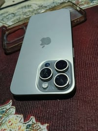 آيفون 15 • ٢٥٦ • بطارية ٨٩%
