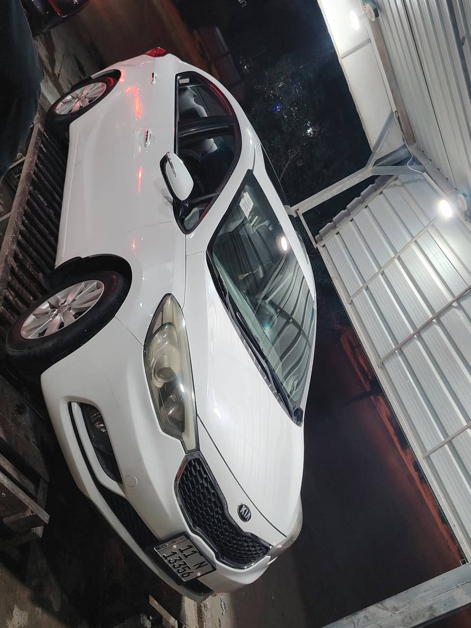 كيه سيراتو موديل١٧ خليجي فول من عده البصمه محرك الفين بيه صبغ بس الدوسات ونص الباب وعابر الجاملغ بس صبغ بدون حادث الباقي مكفول *********** سعر ١٣٣
