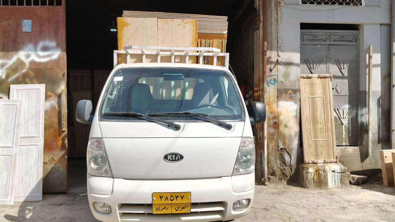 كيا بعيره 2010 محجل جديد غلاف بودي جديد رقم اربيل شرط التحويل. سياره جاهزه شرط برغي مايعوزعها . بس بيها صبغ مكانات السعر دفتر و 10 بي مجال بسيط للاتصال ع رقم
*********** / ***********
