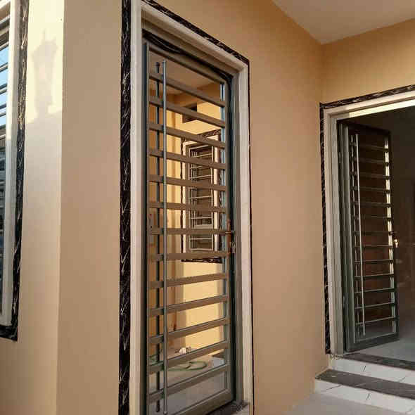 عروض مكتب انوار الخير 
دار للبيع حي الملاين ثانيه
مجمع الملك 
مساحه ١٠٠ متر طابق واحد
استقبال ومطبخ وهول 
وغرفه نوم وصحيات
وغرفه نوم طابق ثاني
دار زيرو استلام فوري
صنف الدار زراعي حق تصرف
وبي كرت بلديه 
سعر ٦٥ مليون ومجال 
***********
*********** ابوعمران للعقار
