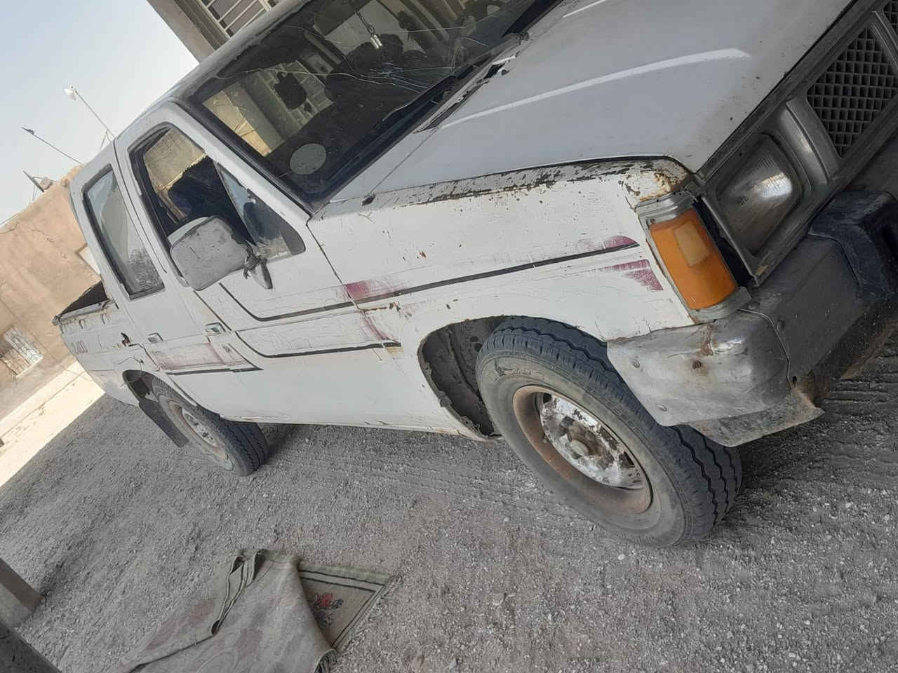 نسيان دبل قماره موديل 1990 كير ومكينه مكفولات وحداديه جديدة وراعيها يمي سعرها 23 مكانها البصره سفوان وأنا مكلف بالنشر هذا رقم مالك السياره
‏‪***********‬‏
