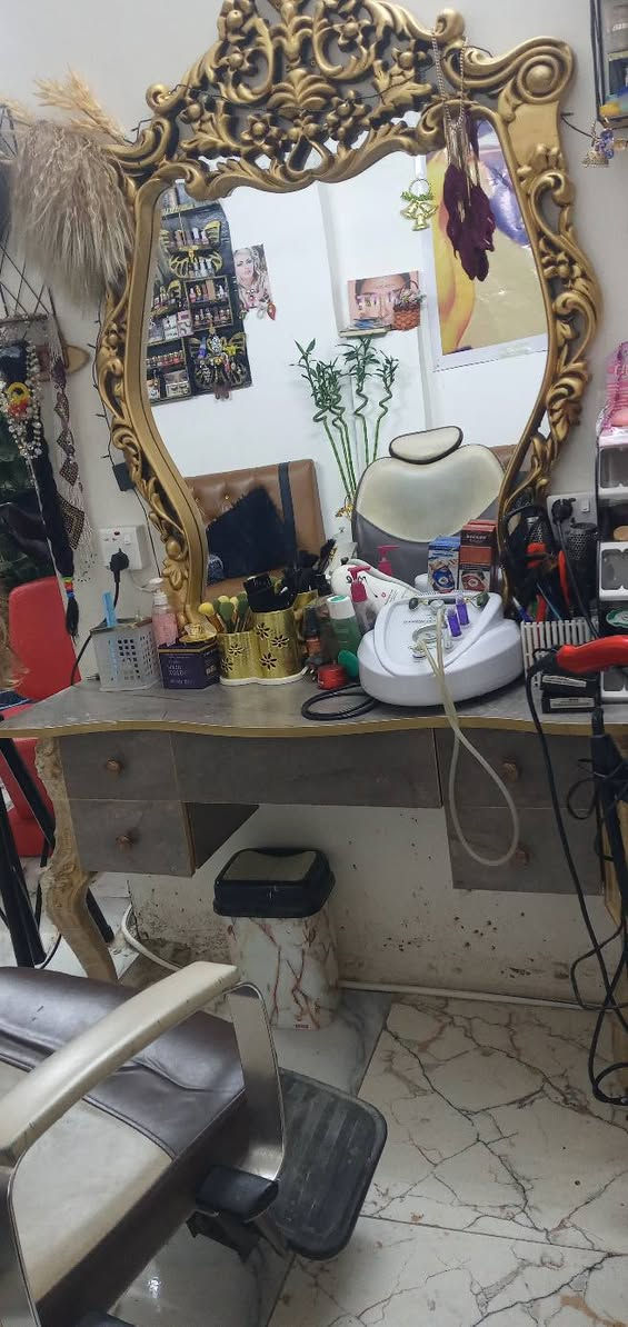 بيع غراض محل كامل لعدم التفرغ للاستفسار واتساب ***********
