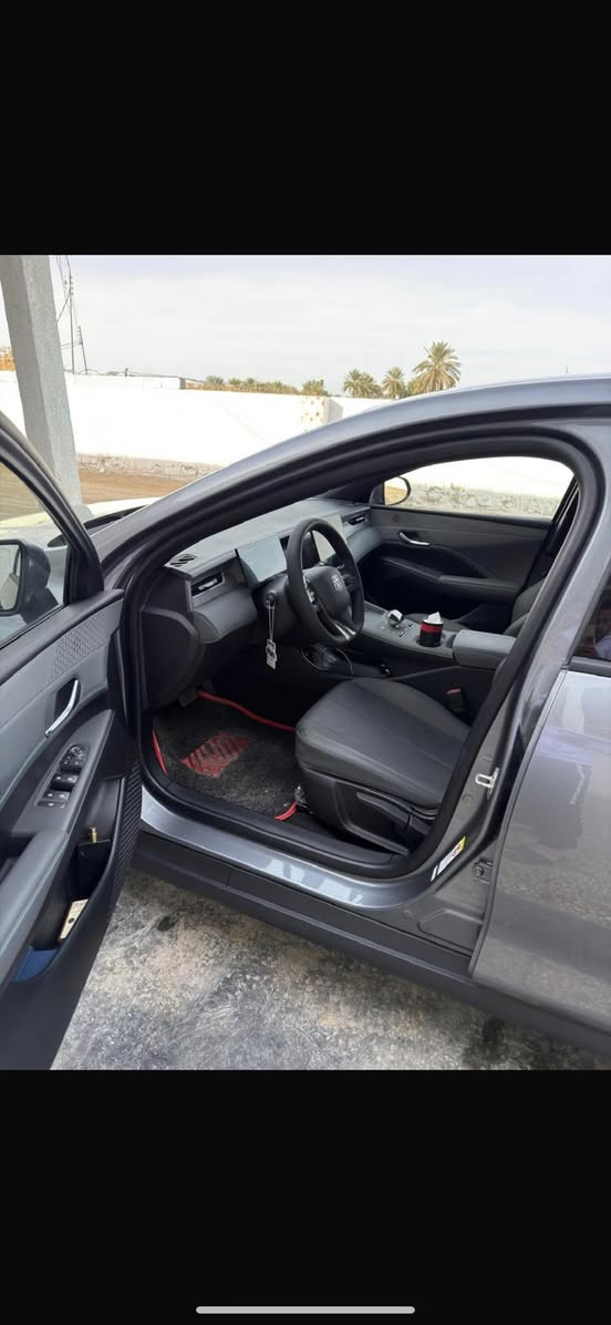 للبيع موديل 25 20 ماشيه 12 كفاله عامه رقم بغداد تحويل مباشر مكاني بغداد السعر 117 ورقه ***********
