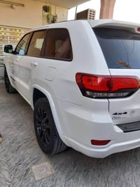جيب موديل 18للبيع حادث جاملغ وبنيد بدون دواخل شرط سونار كير محرك بشرط ...
