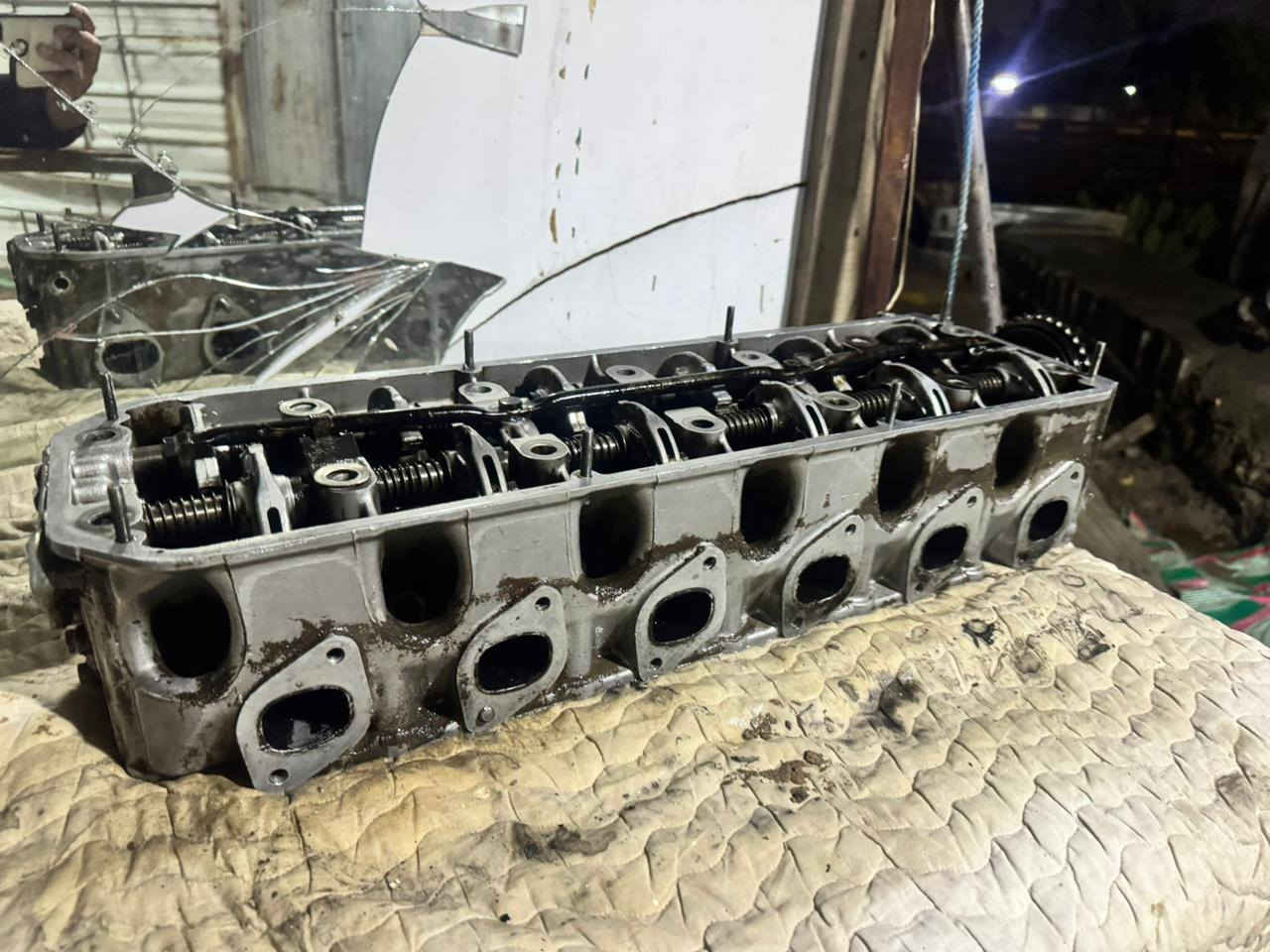 السلام عليكم كور حجم 30 نظيف للبيع السعر 200 الف 
***********
