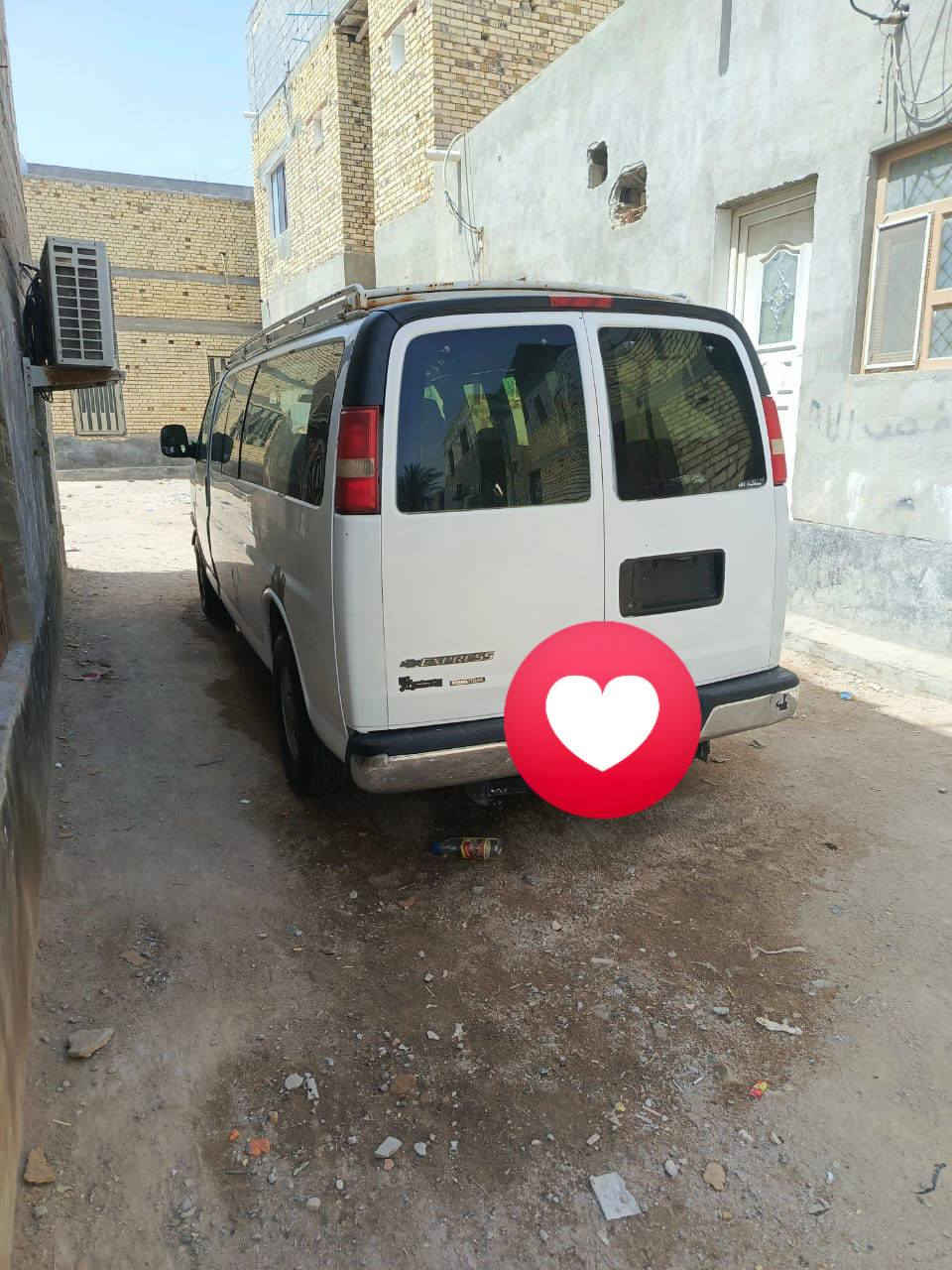 السلام عليكم سياره سفانه موديل 2009 للبيع سياره جاحزه من حداديه من تبريد تخم تاير رقم نكليزي سياره بسمنه السعر (88) وبيه مجال الرقم *********** بصره ابو الخصيب
