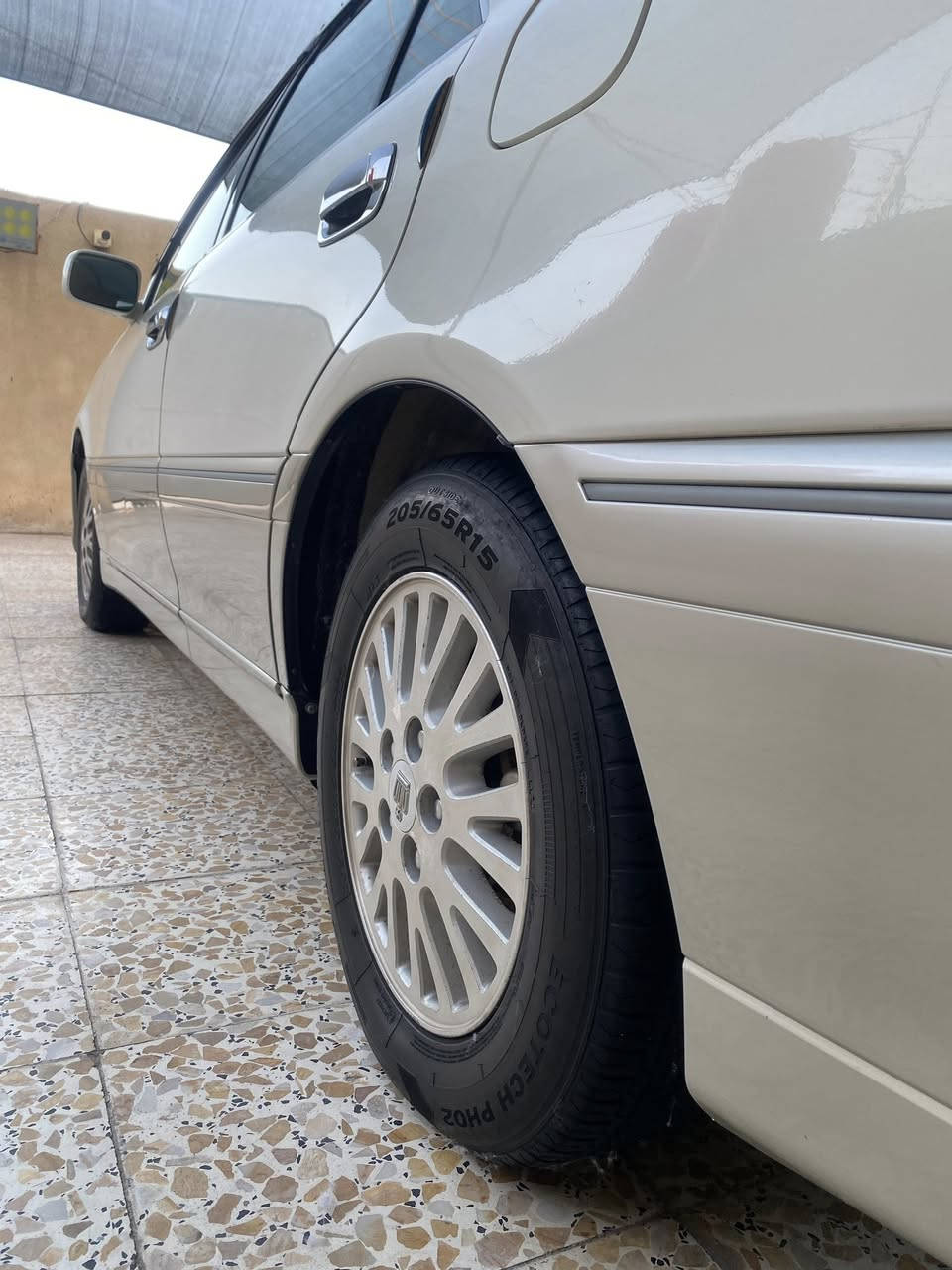 سلام عليكم ملكه جنون 2003 رقم كركوك سياره ما دفوع كمرك فقط وكاله ولاكمرك نفتح تكدر تدفع وتحول بسمك سياره كارتون مكفوله من الكصه وضربه جديده سياره حداديه نص عمر تبريد ثلج تايرات جدد مكان سياره بصره ابو صخير للاستفسار  سعر (110)(***********
