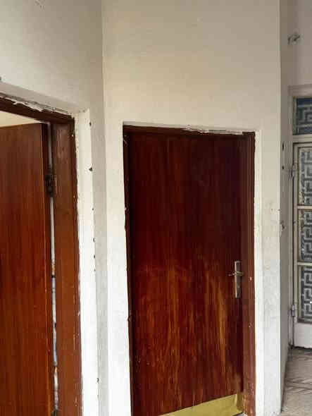 #دار_للايجار في حي الضباط الثانيه نهاية شارع المتقاعدين السايدين 

تحتوي ع غرفه وصاله واستقبال ومطبخ وصحيات ..

-سعر الايجار 350 الف

———————————————————

مكتب الماس للعقار والمقاولات العامة
 • موقع المكتب: نزلة حي المعلمين – قرب متوسطة الجزائر
 • رقم الهاتف: ***********
