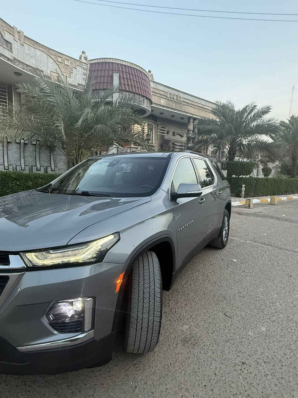 للبيع ترافرس 
2023 LT
بصمه اربع أبواب
جنطة كهرباء 
تبريد 3 قطع 
شاشة قاصة  حجم كبير 
7 راكب سياحي 
نظام مانع تصادم 
نظام تحديد المسار 
سايد بريك كهرباء 
كشنات جلد اسود 
داخل اسود 
كشنات الصدر كهرباء 
تدفئة كشنات الصدر 
تدفئة ستيرن 
6 سلندر 3600ماشي 30الف
ضرر السياره  موضح بالصور 
السيارة كاملة من 
كل النواحي بدون اعطال 
مكان السيارة بغداد
السعر268$ وبيها مجال بسيط  رقم ***********
